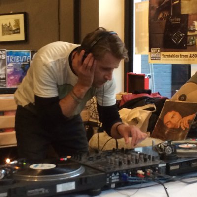 Profile Picture of James Hoad (@easijimi) on Twitter