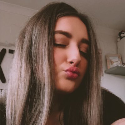 Becky Neal - Twitter Profile Picture of Becky Nealon Twitter