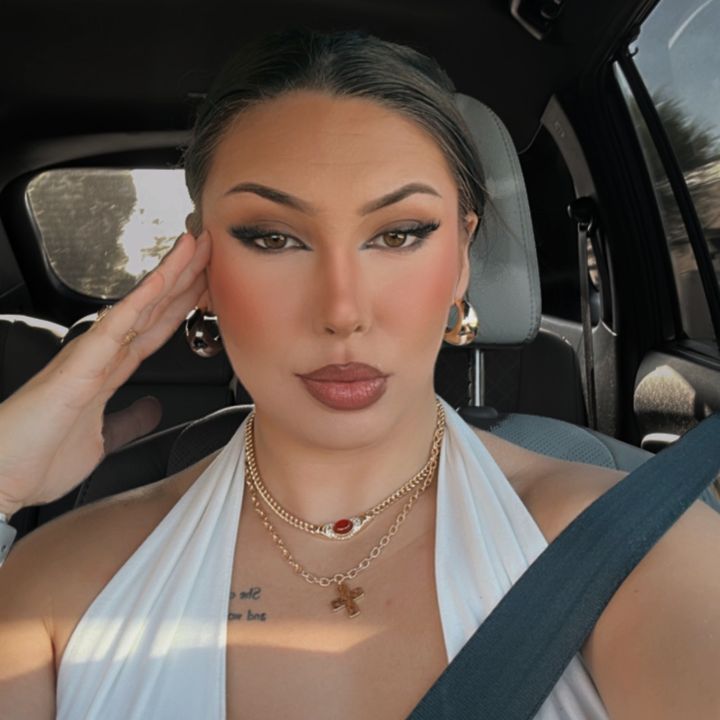 Profile Picture of its alannah (@mamalannah) on Tiktok