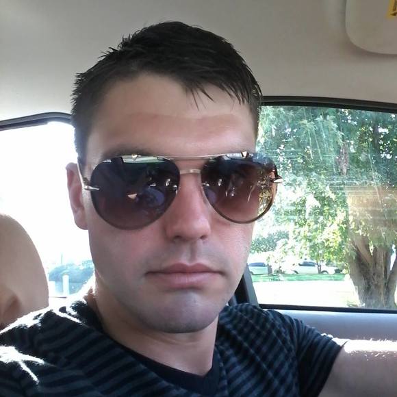 Profile Picture of Joel Norris (@joeln12b) on Poshmark