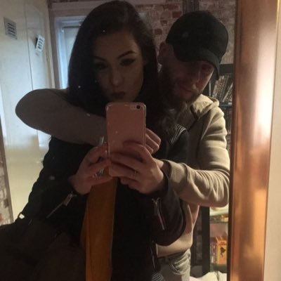 Profile Picture of Ash Jay (@AshJaySimmer) on Twitter