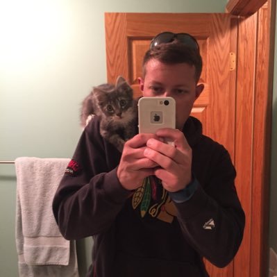 Profile Picture of Andy Thiele (@tealbird48) on Twitter