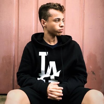 Profile Picture of Michael (Olla) (@Ola0lla) on Twitter