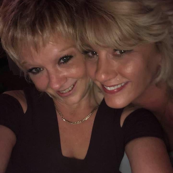 Profile Picture of Summer Coutts (@summercoutts) on Poshmark