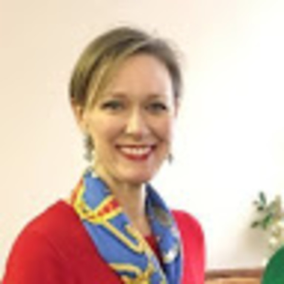 Profile Picture of Paula Kabe (@prkabe) on Poshmark