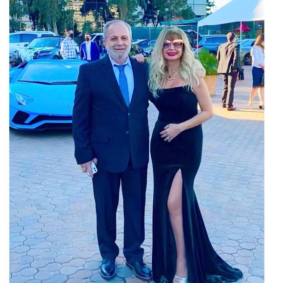 Profile Picture of Mona Kozma (@monakozma) on Poshmark