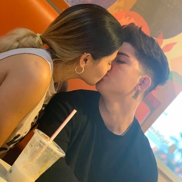 Profile Picture of Karel Gonzalez (@karelgonzalez) on Poshmark