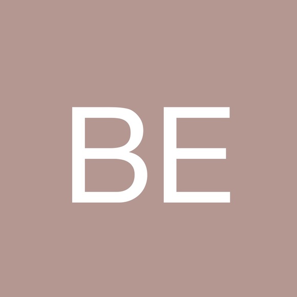 Profile Picture of Benjamin Emery (@benjaminemer611) on Poshmark