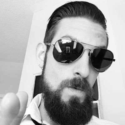 Profile Picture of Alexander Farkas (@KNKR3T_SURFR) on Twitter