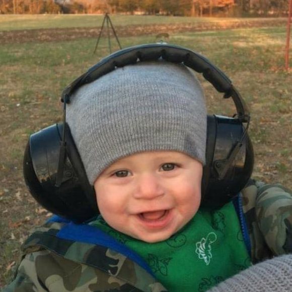 Profile Picture of Bria Holt (@brilyn23) on Poshmark