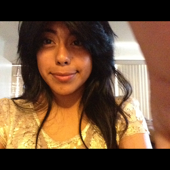 Alexa Lorenzo - Poshmark Profile Picture of Alexa Lorenzo (@dudeitsalexa) on Poshmark