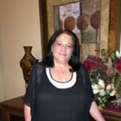 Profile Picture of Lucille Hunt (@LucilleWlprod) on Twitter
