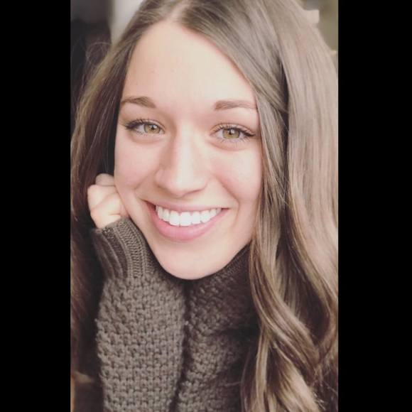 Profile Picture of Brittney Malcomson (@brittney3966) on Poshmark