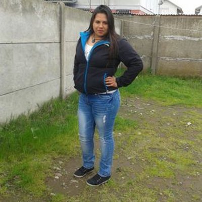 Profile Picture of Vivian Cordova (@vivianacordov15) on Twitter