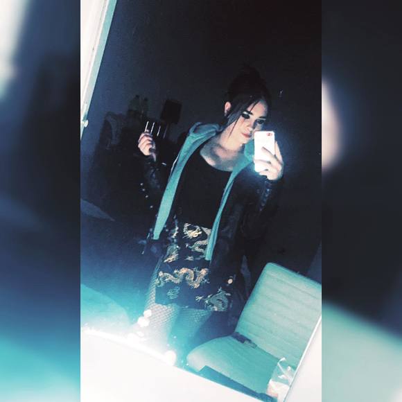 Profile Picture of Jessica Toyer (@jessrtoyer) on Poshmark