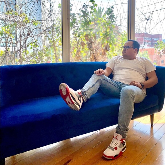 Profile Picture of Seth Neil (@authentickicks0) on Poshmark