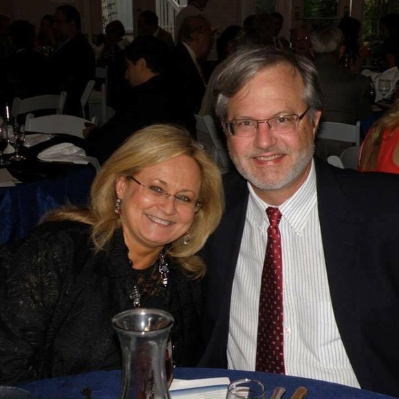 Profile Picture of Patti Drew (@ptdrew) on Poshmark