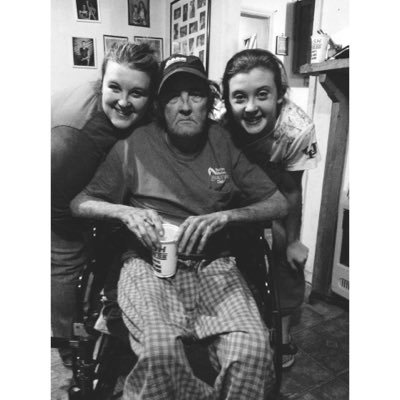 Profile Picture of Kaitlin Slone (@zach_mrs) on Twitter