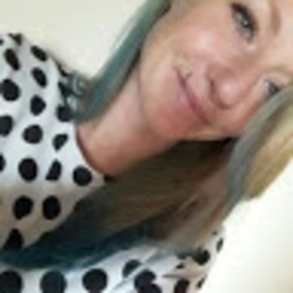 Profile Picture of Tera Chambers (@terachambers513) on Poshmark