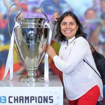 Profile Picture of Janet Huari (@JANETTHUARI) on Twitter