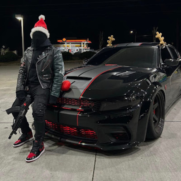 Profile Picture of Eugene Bradley (@eugenebradle570) on Poshmark