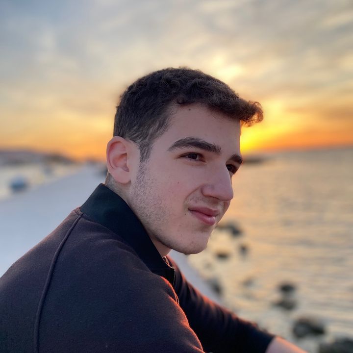 Profile Picture of johngkikas_ (@johngkikas_) on Tiktok