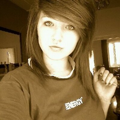 Profile Picture of Nadia Walker (@nadiawalker1) on Twitter