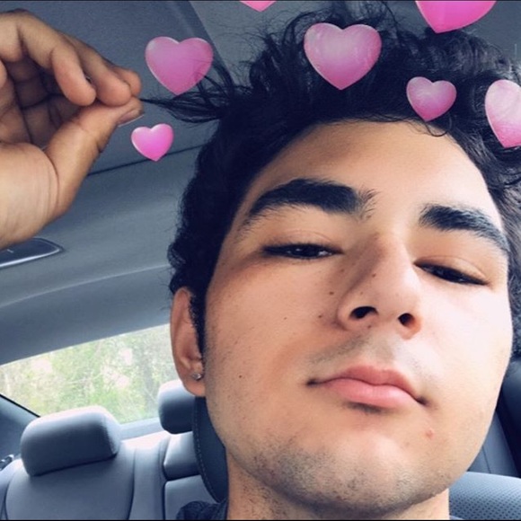 Profile Picture of Michael Drexel (@mchaeldrexel) on Poshmark