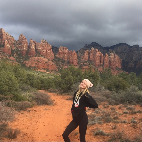 Profile Picture of Renee Phillips (@renphilli15) on Poshmark