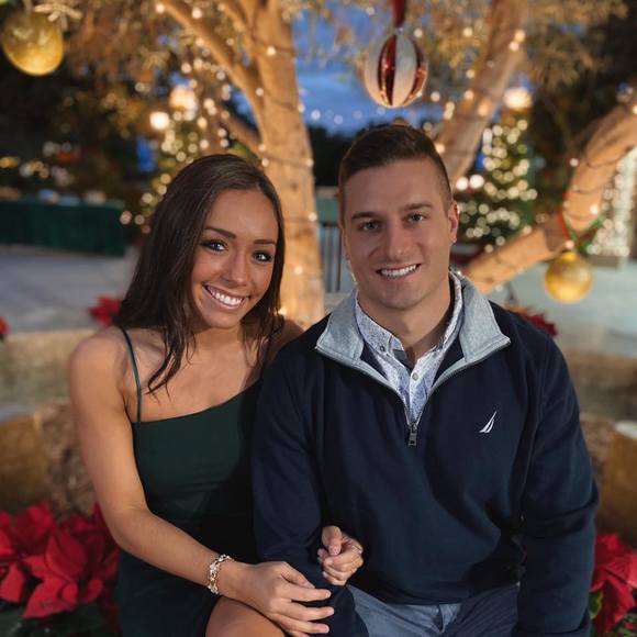 Monica Pietig - Poshmark Profile Picture of Monica Pietig (@mdpietig) on Poshmark