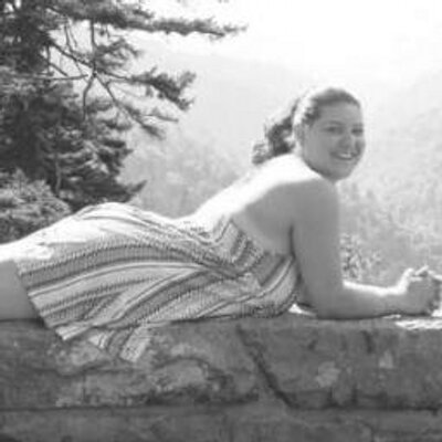 Profile Picture of Marcy Moore (@moorerosey75) on Twitter