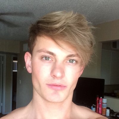 Profile Picture of Austin F Ing Smith (@Austinsworld22) on Twitter