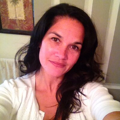 Profile Picture of Naomi Rivera Negron (@NaomiNegron) on Twitter