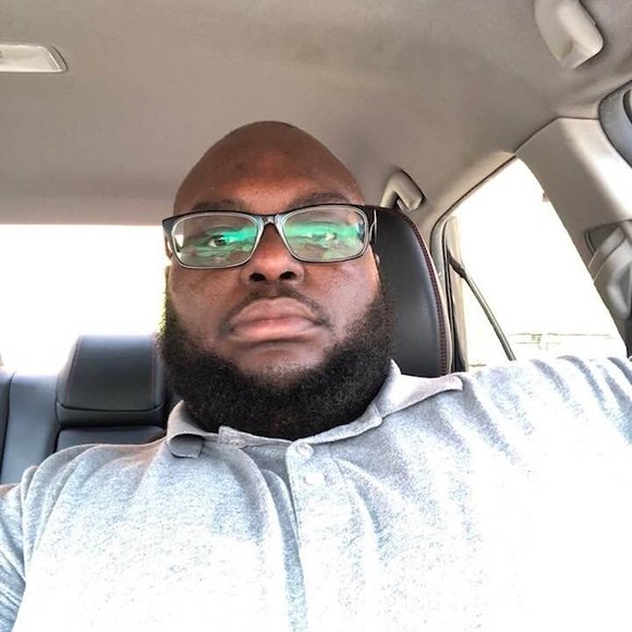 Profile Picture of Lester Alexander (@lesteralexander) on Poshmark