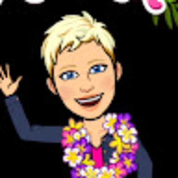 Profile Picture of Julie Minckler (@jminckler) on Poshmark