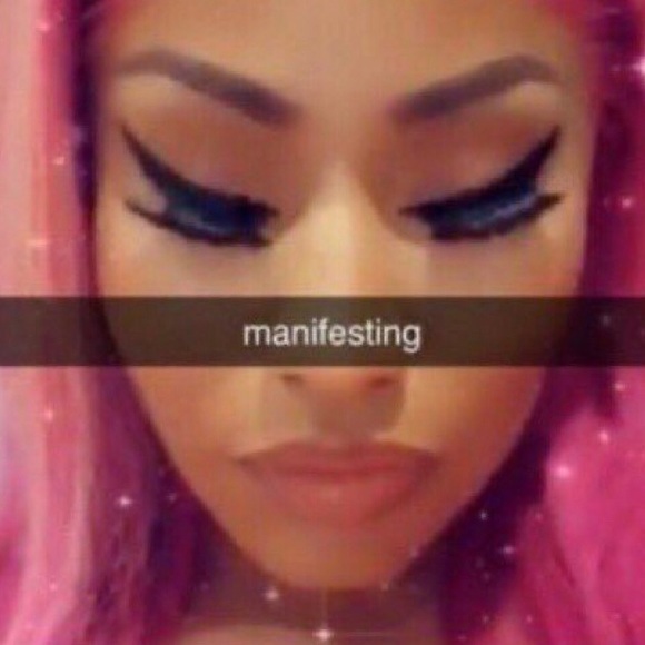 Ama Koranteng - Poshmark Profile Picture of Ama Koranteng (@amakoranteng) on Poshmark