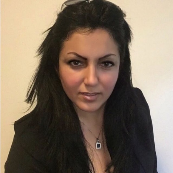 Profile Picture of Shiva Khoobyari (@skhoob) on Poshmark