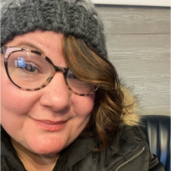 Profile Picture of Rachel Sugarman (@claygoddess9) on Poshmark