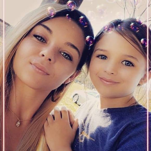 Profile Picture of Jerri Priest (@jerrimpriest) on Poshmark