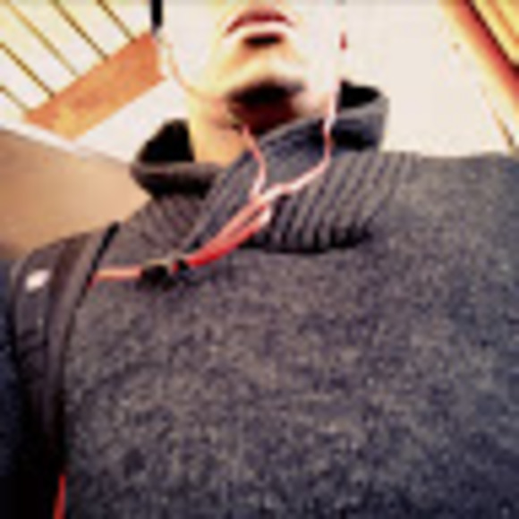 Profile Picture of Rosean Patterson (@rorene120) on Poshmark