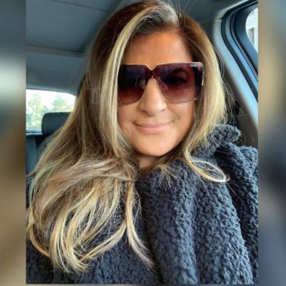 Profile Picture of Zeina El aaraj (@zeinos) on Poshmark