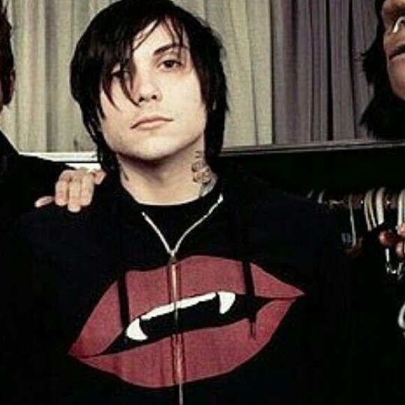 Profile Picture of Laia Carrero (@laialoll) on Poshmark