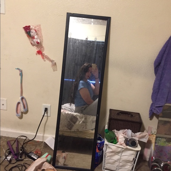 Profile Picture of Bailie Stitz (@bstitz9820) on Poshmark