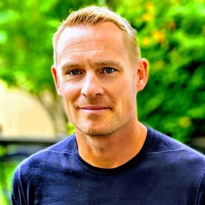Profile Picture of Allan James Moore (@AllanJamesMoor1) on Twitter