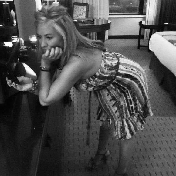 Profile Picture of Angela Smeaton (@angelacinnamon) on Poshmark