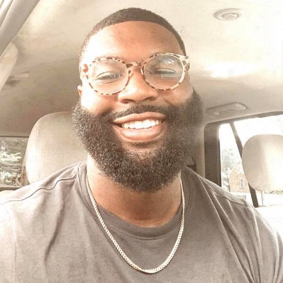 Profile Picture of Derek Hawkins (@dhawk18) on Poshmark
