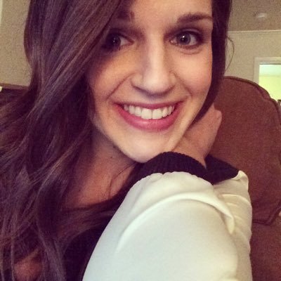 Profile Picture of Amanda Combs (@acombskallison) on Twitter