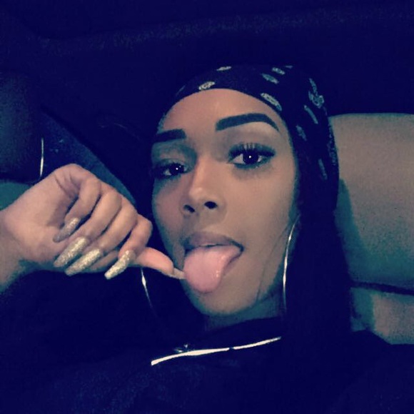 Profile Picture of Andrea Etheridge (@_fashodrea) on Poshmark