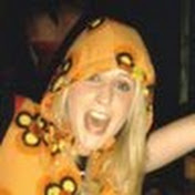 Profile Picture of Lorraine Keane (@lozzalady) on Youtube