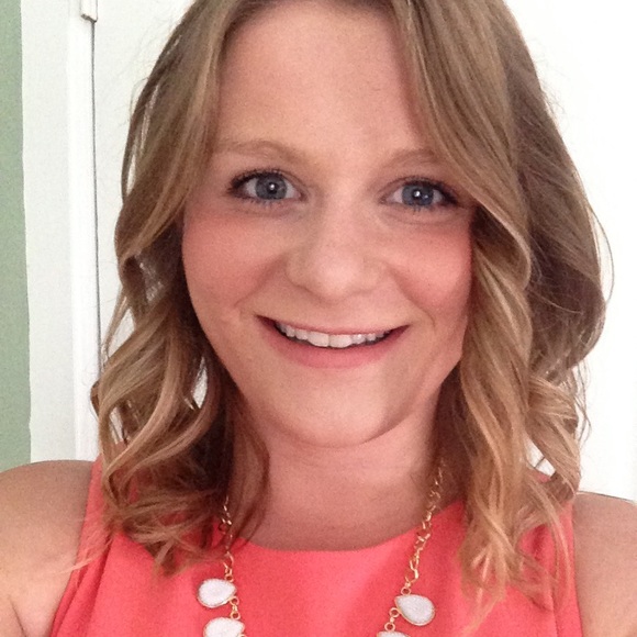 Profile Picture of Courtney Frandle (@courtfran) on Poshmark